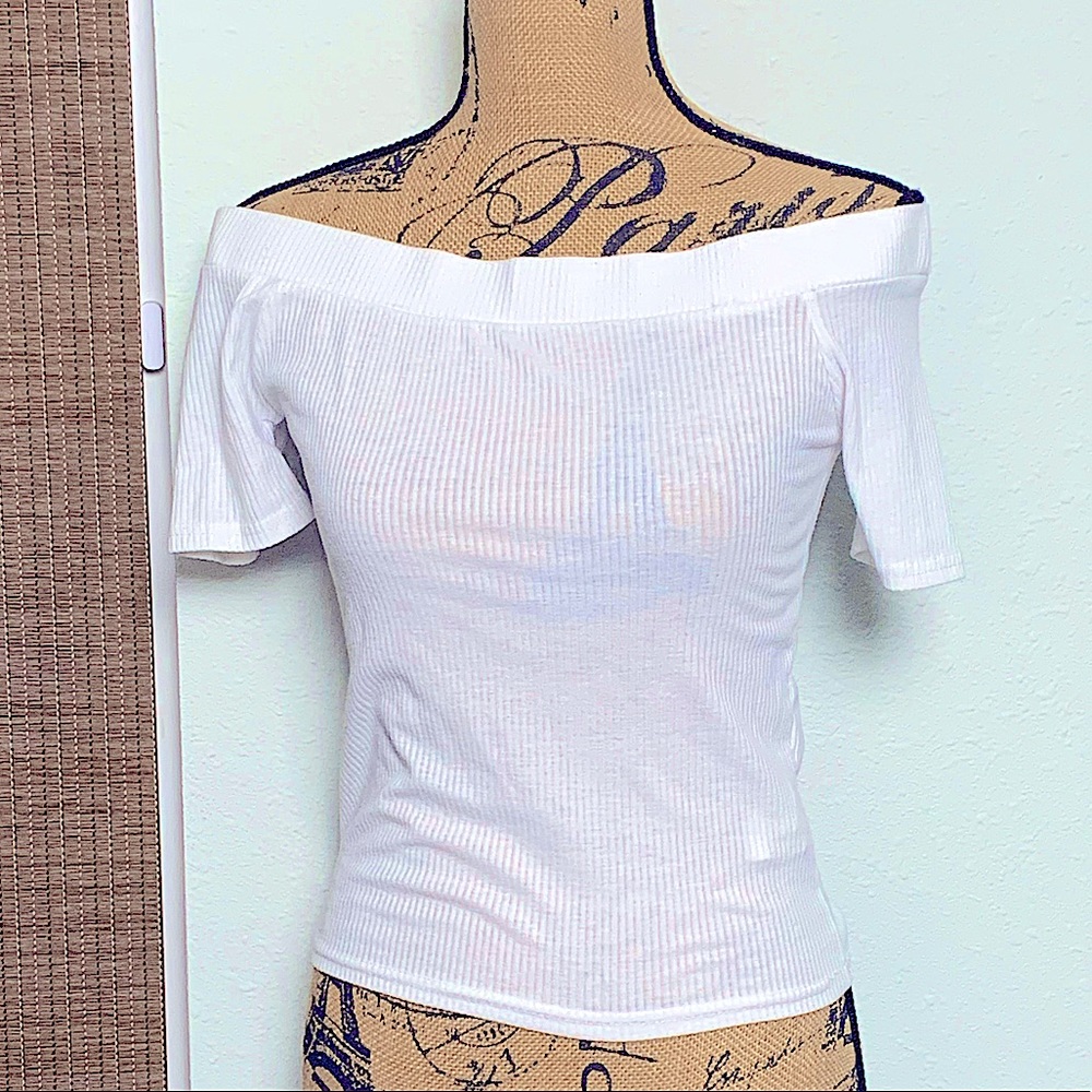 Off the Shoulder Top Size Medium